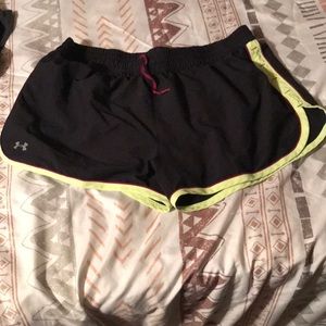Black and yellow under armor shorts